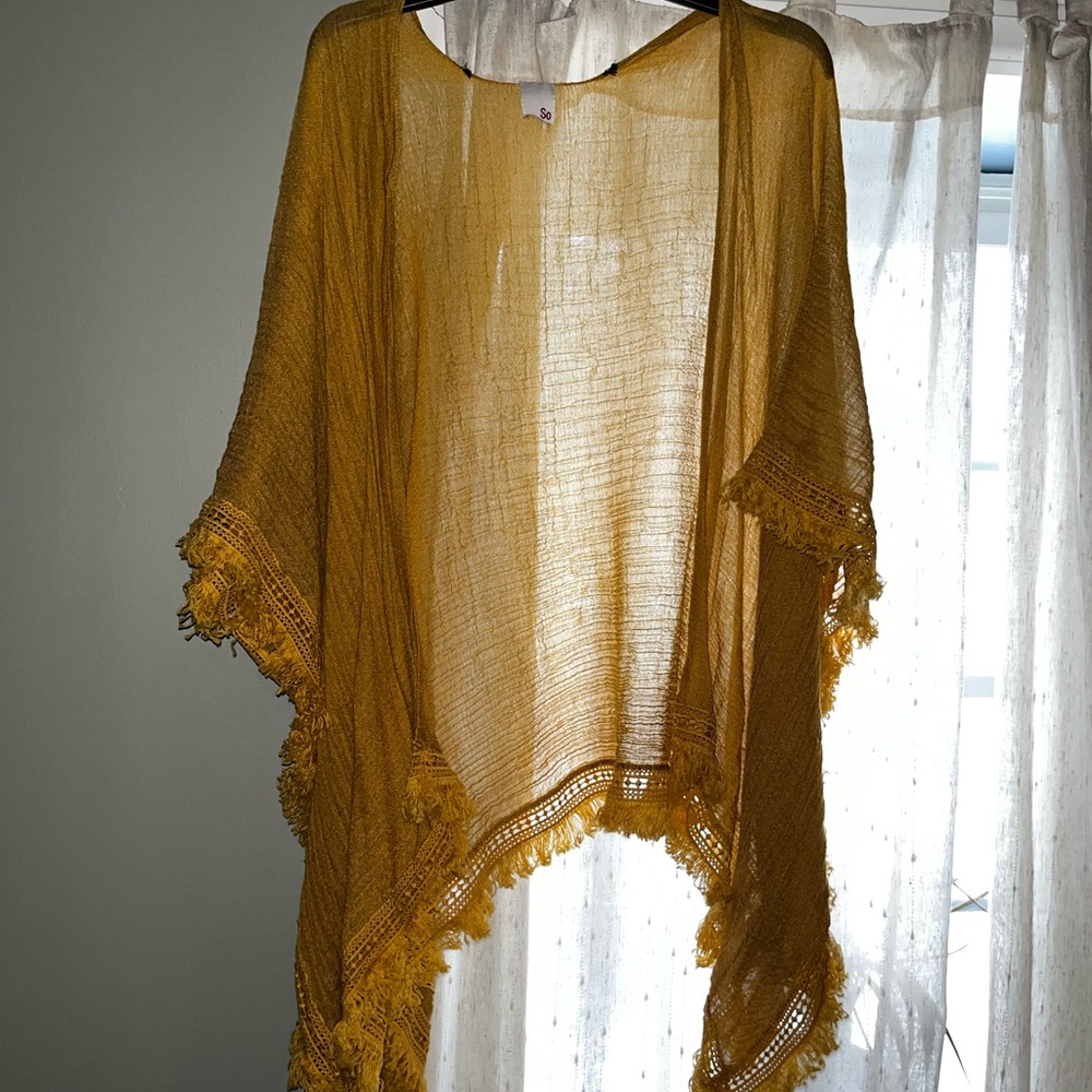 Yellow fringed kimono
